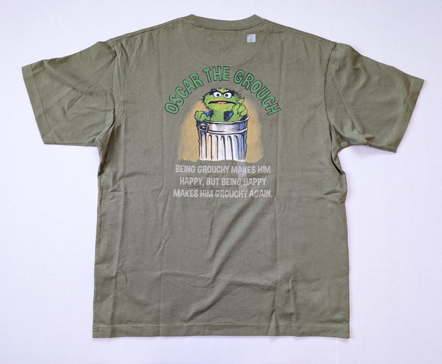 Sesame Street x Uniqlo Shirt Mens Large Oscar the Grouch Green UT gallery