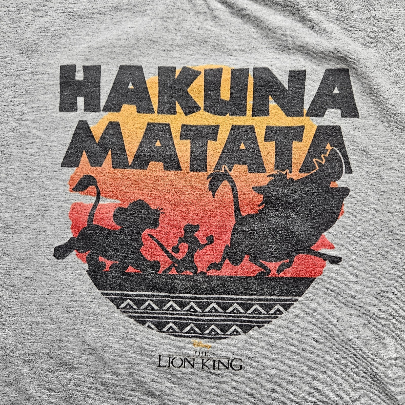 Delta Apparel Inc Men's XL Hakuna Matata Gray T-Shirt gallery