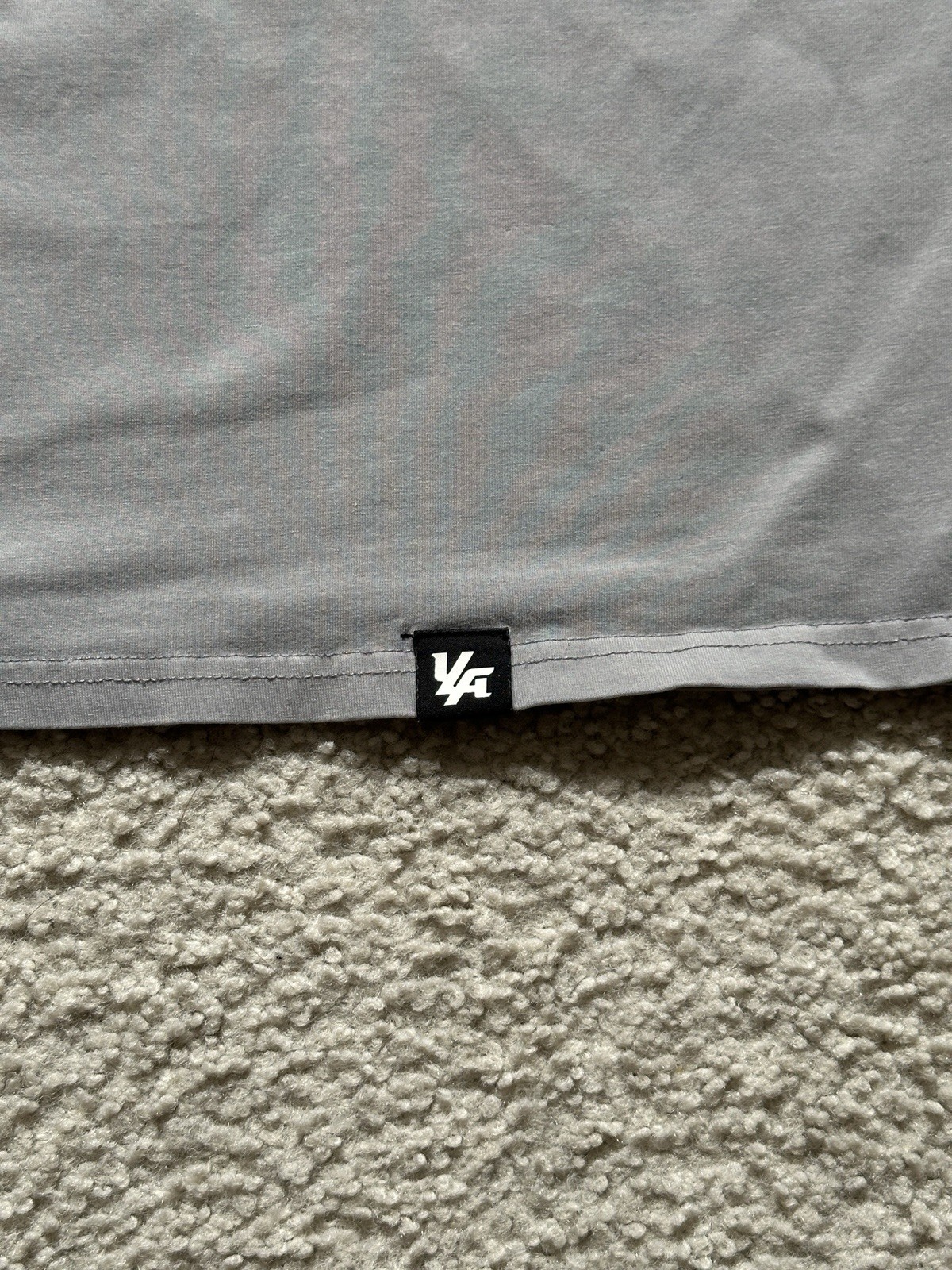 YoungLa T Shirt Grey Size Medium Short Sleeve gallery