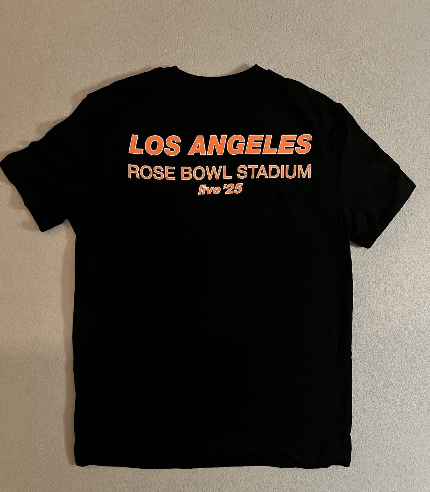 Oasis Live 25 Rose Bowl T Shirt Adult Size M NWT-Official Merch Bag Included gallery