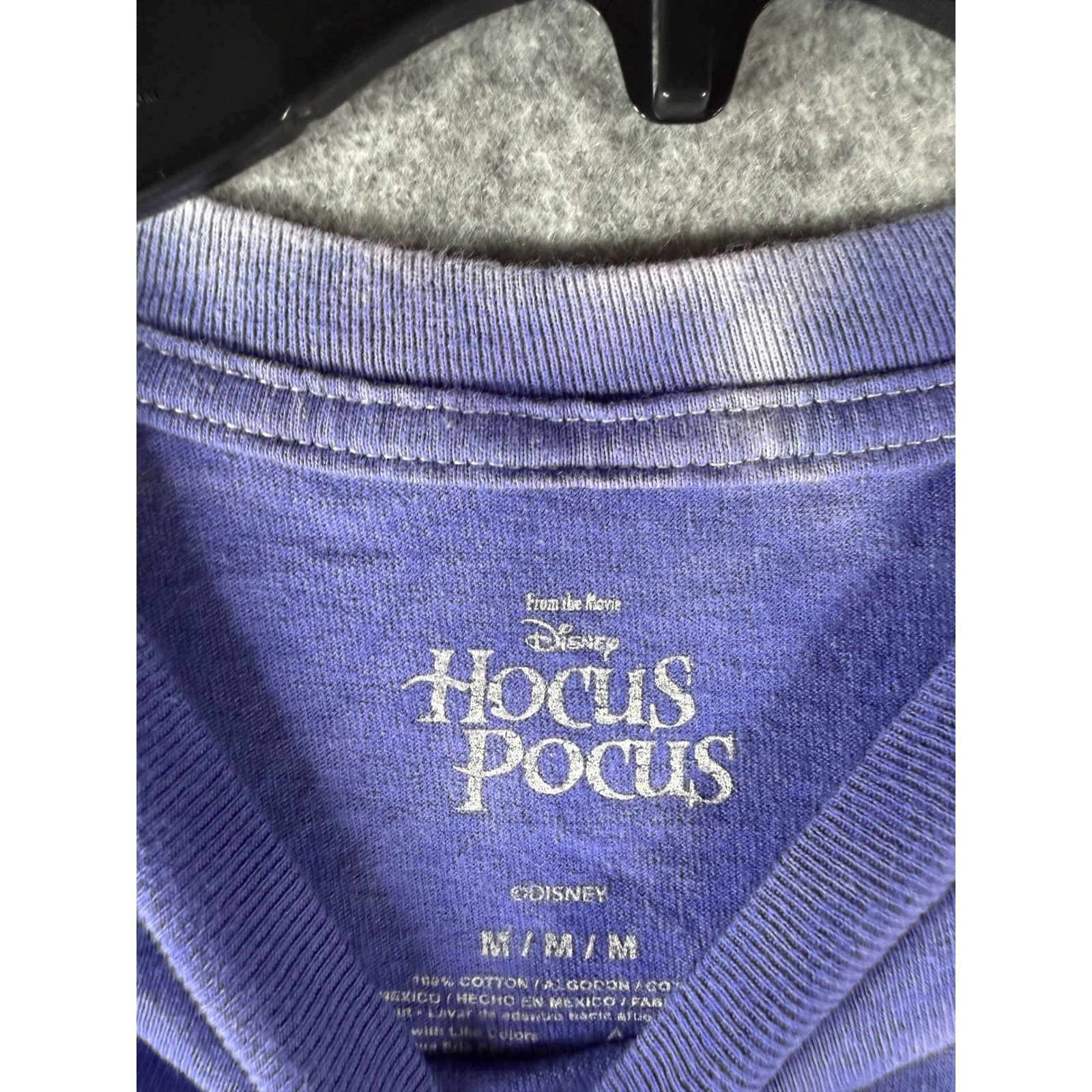 Disney Hocus Pocus Tie Dye Shirt Mens Medium Purple Black Binx Cat Halloween Tee gallery