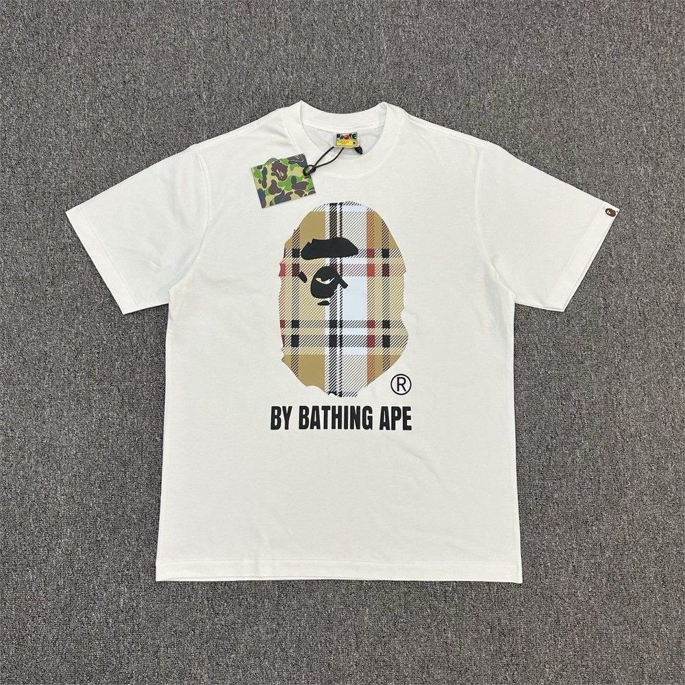 A Bathing Ape BAPE Men’s White Graphic Logo Crew Neck Short Sleeve T-Shirt M