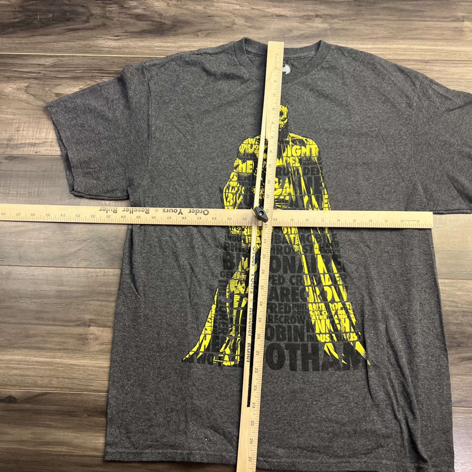 DC Comics Batman T-shirt Yellow Words Dark Knight Small EUC Gotham Large gallery