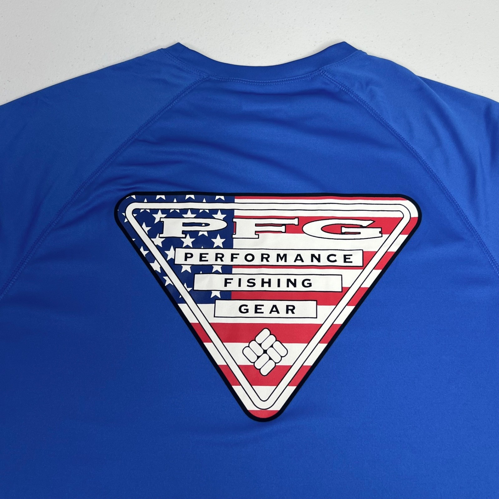 Columbia PFG Terminal Tackle Long Sleeve Shirt Mens M Blue USA Flag Triangle gallery