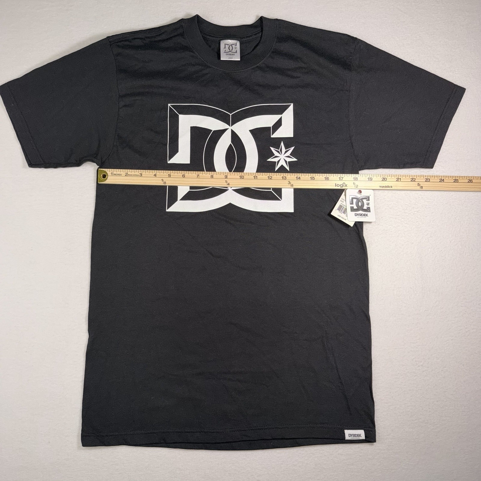 Y2K DC Shoes Rob Dyrdek Collection Graphic Logo Tee Black Medium NWT gallery
