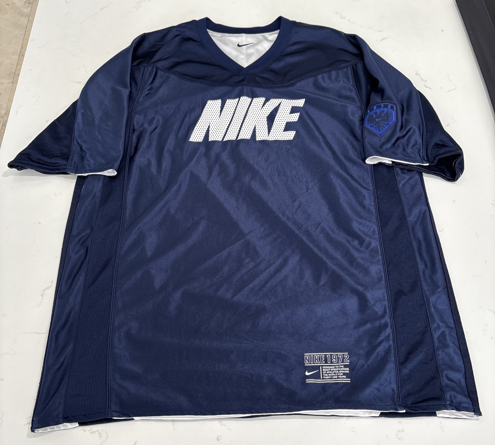 Nike Reversible Jersey T Shirt Black White Vintage XL Rare gallery