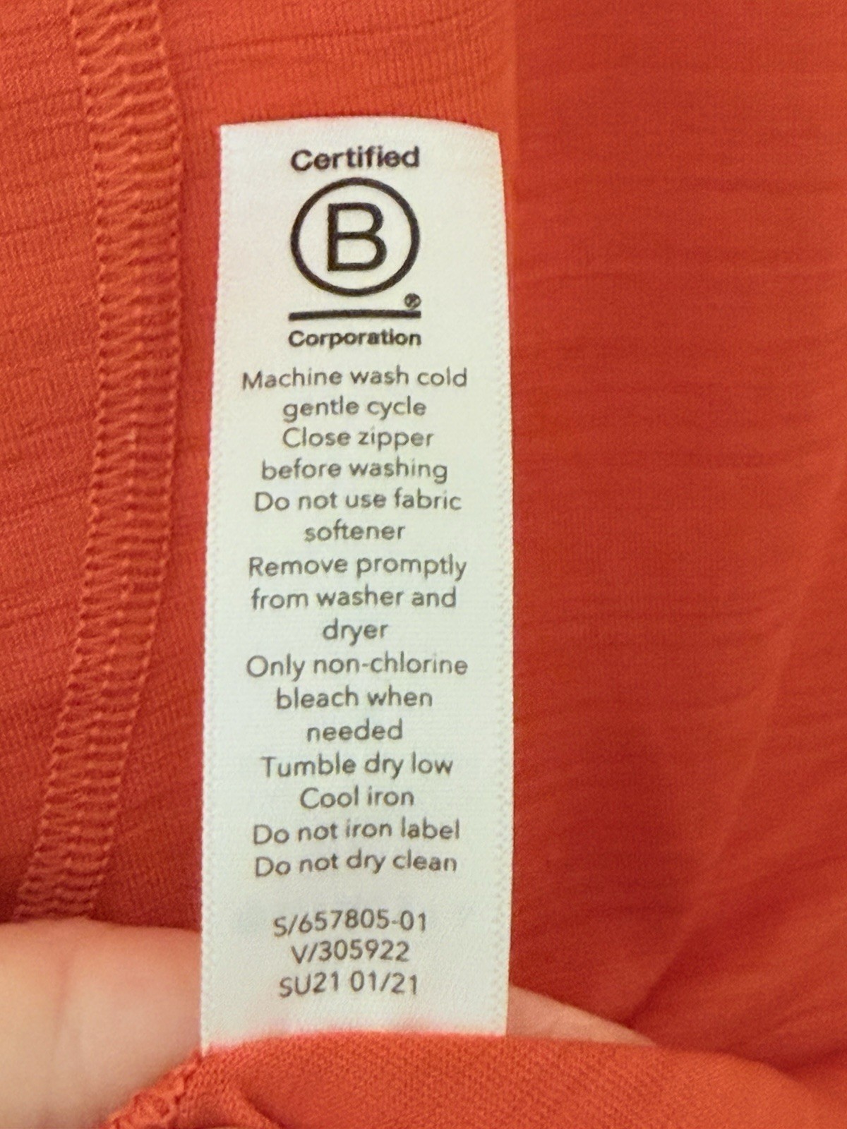 ATHLETA  Women’s 1/4 Zip Sleeveless Top Zip Pocket ORANGE Size S
