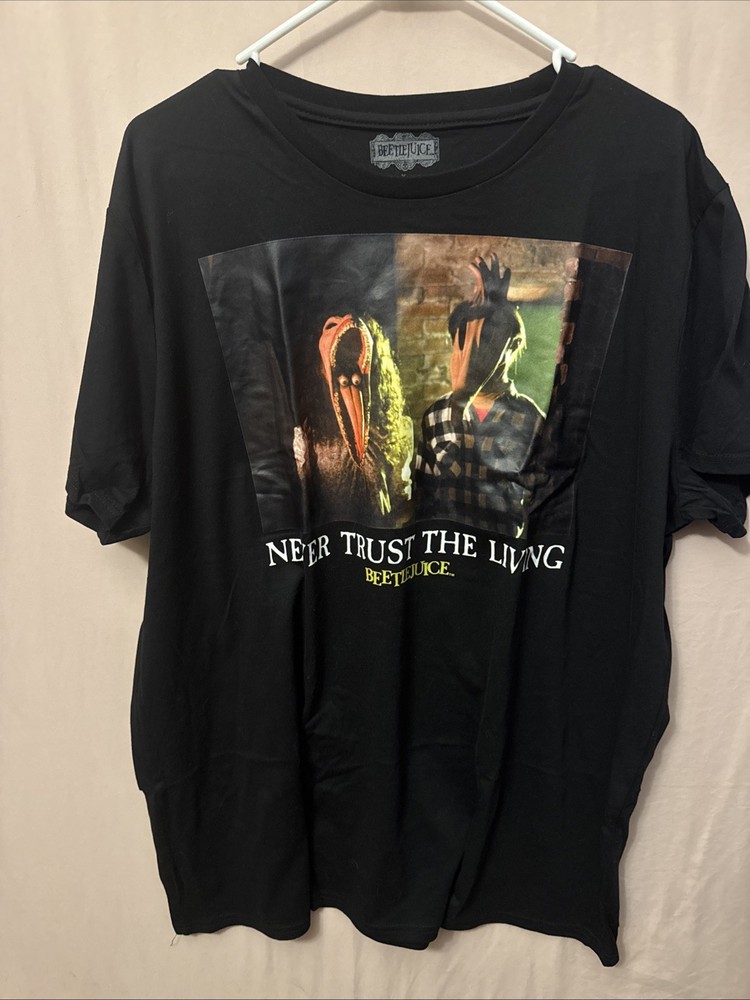 Beetlejuice x Cakeworthy Never Trust The Living Mens 3X T Shirt