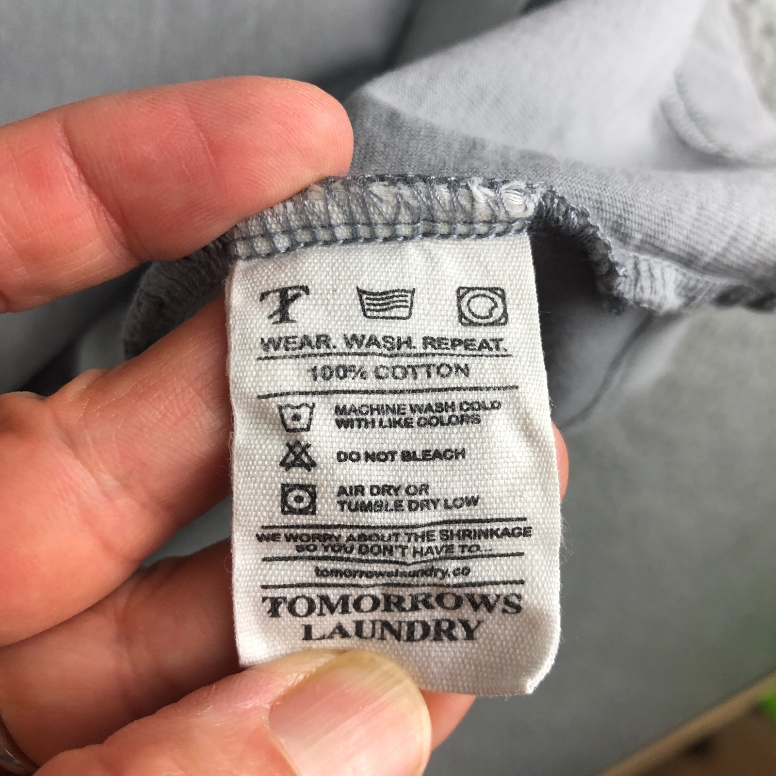 Tomorrows Laundry Essential Tee Men 2XL Gray Classic Fit T-Shirt Soft Easy Care gallery