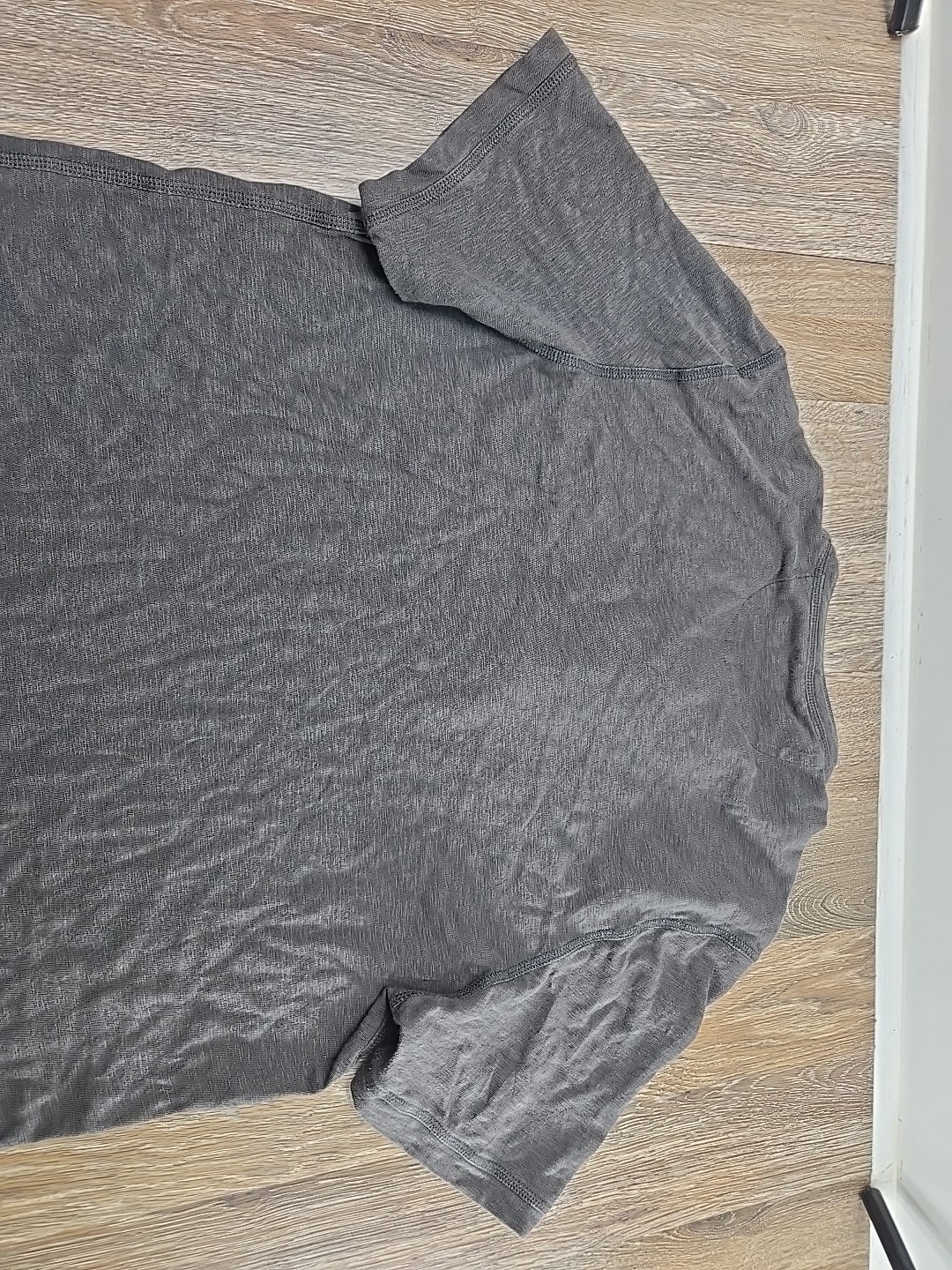 Faherty Men''s L Green Short Sleeve Henley T-Shirt Organic Linen Cotton Blend gallery