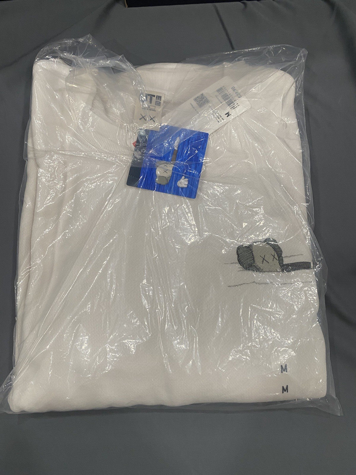 KAWS + WARHOL x UNIQLO WHITE LONGSLEEVE SWEATER M NIB gallery