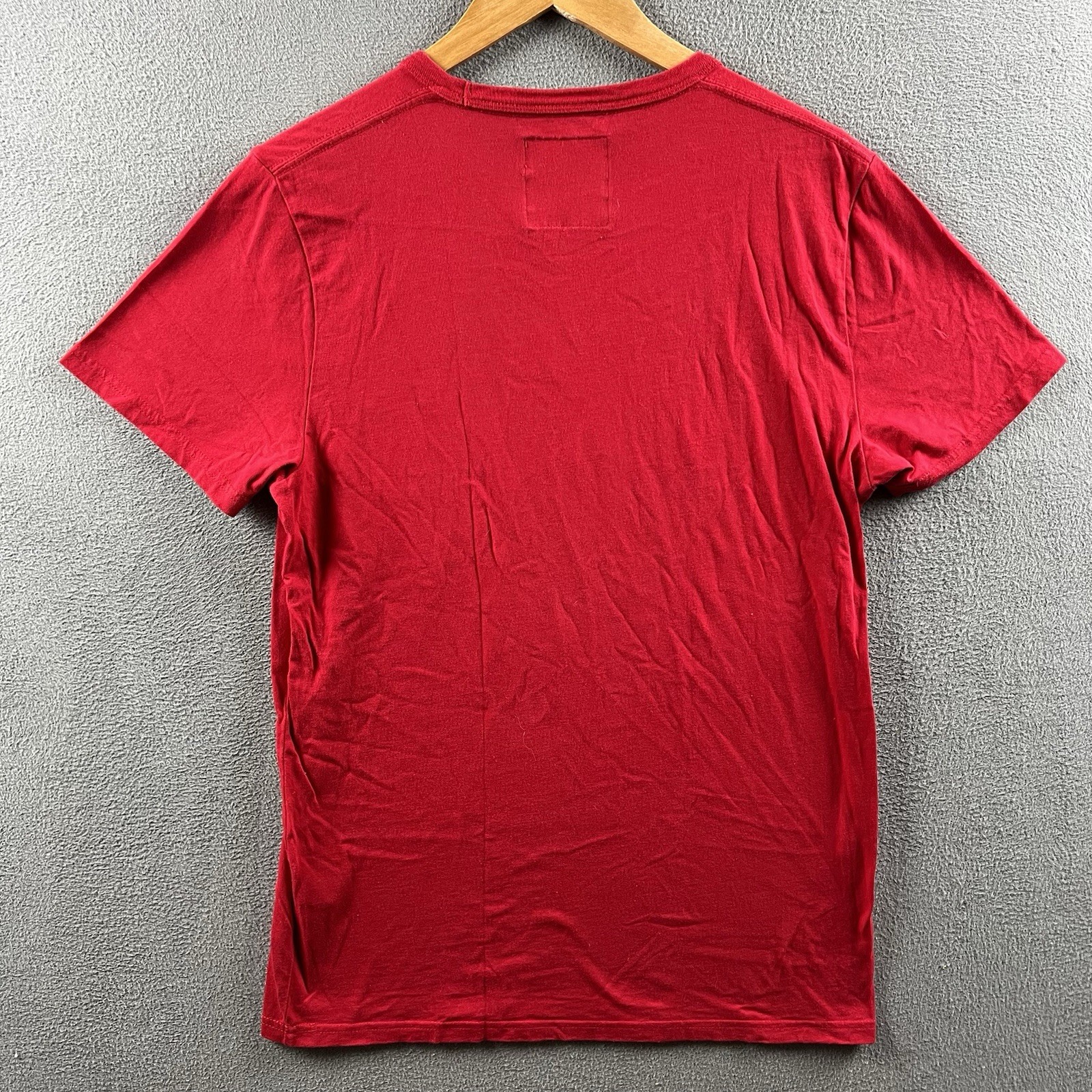 Hollister Shirt Mens Medium Red Beach Surf Outdoor Y2K Preppy Embroidered Logo gallery