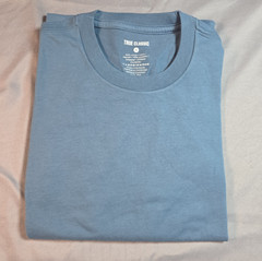 True Classic Crew Neck Size Small Blue