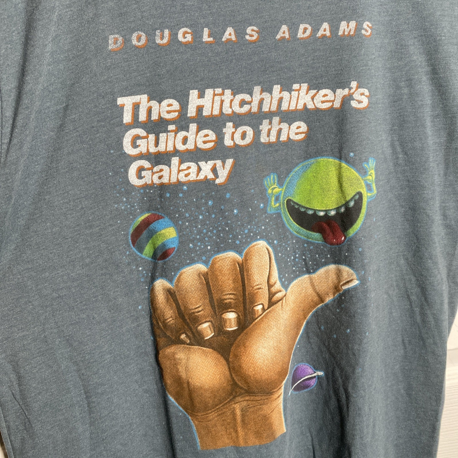 HITCHHIKER’S GUIDE TO THE GALAXY Licensed Book Cover T-Shirt Large Rare gallery