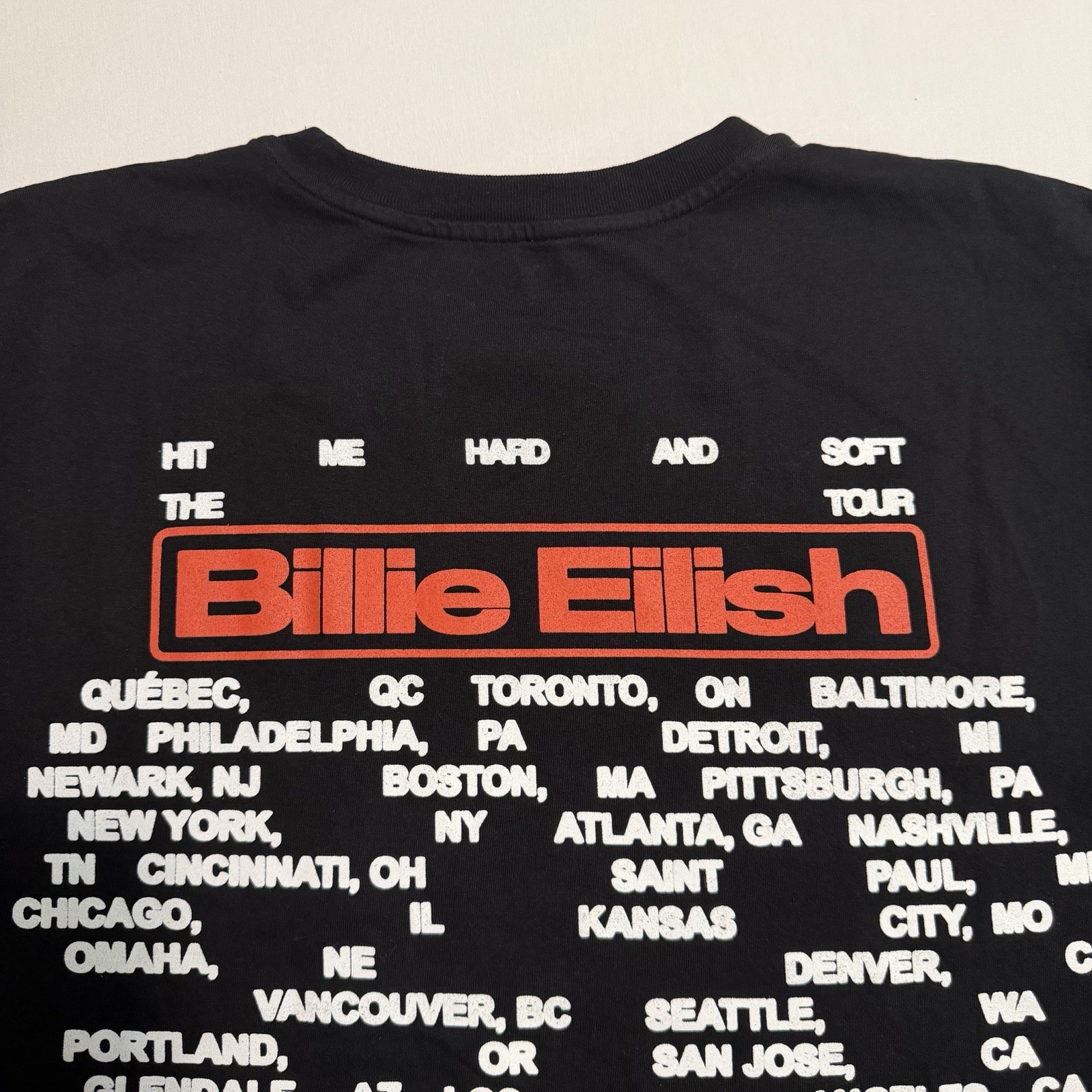 Billie Eilish T-Shirt Men XL Hit Me Hard And Soft Tour Concert Music Merch gallery