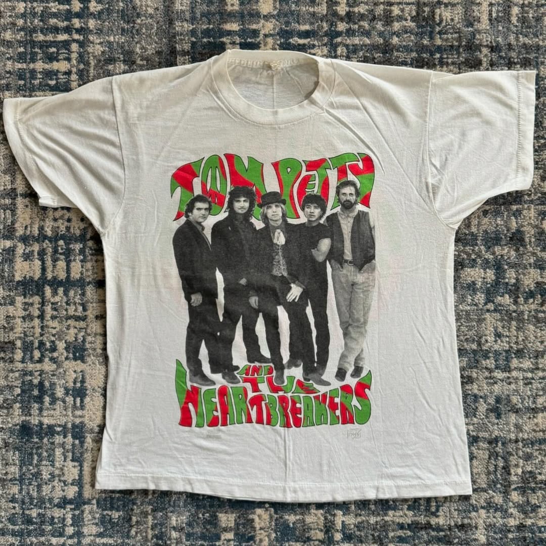 1992 TOM PETTY TOURING THE GREAT WIDE OPEN Vintage T-Shirt Reprint gallery