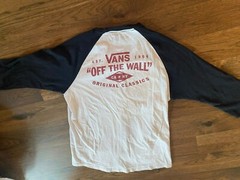 Vans MensOriginal “Off The Wall” 3/4 Length Sleeve TShirt Size SM – 013