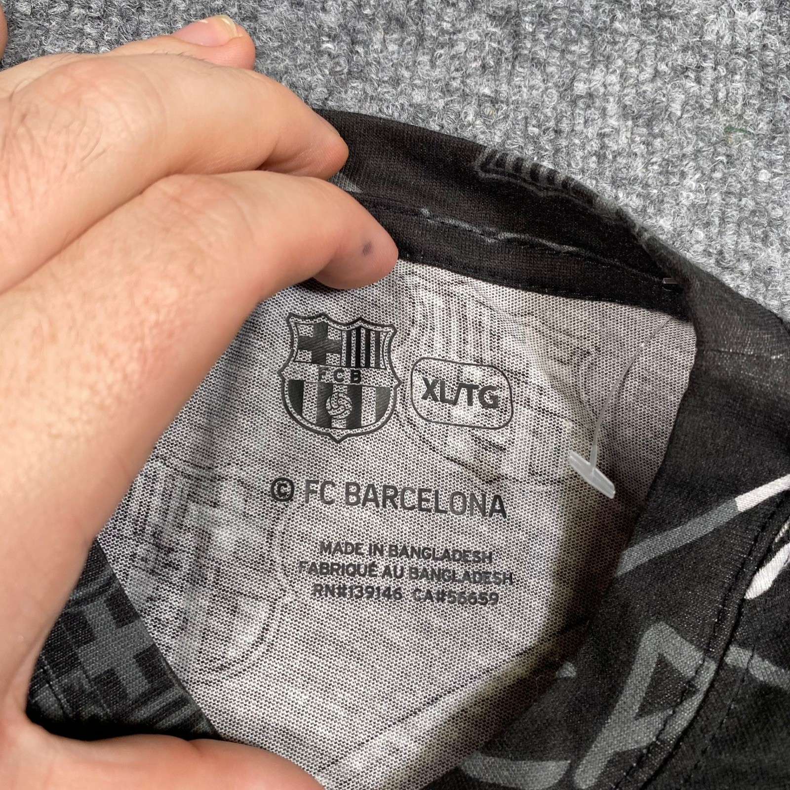 FC Barcelona Mens XL Long Sleeve Shirt Forca Barca All Over Print Black Soccer gallery