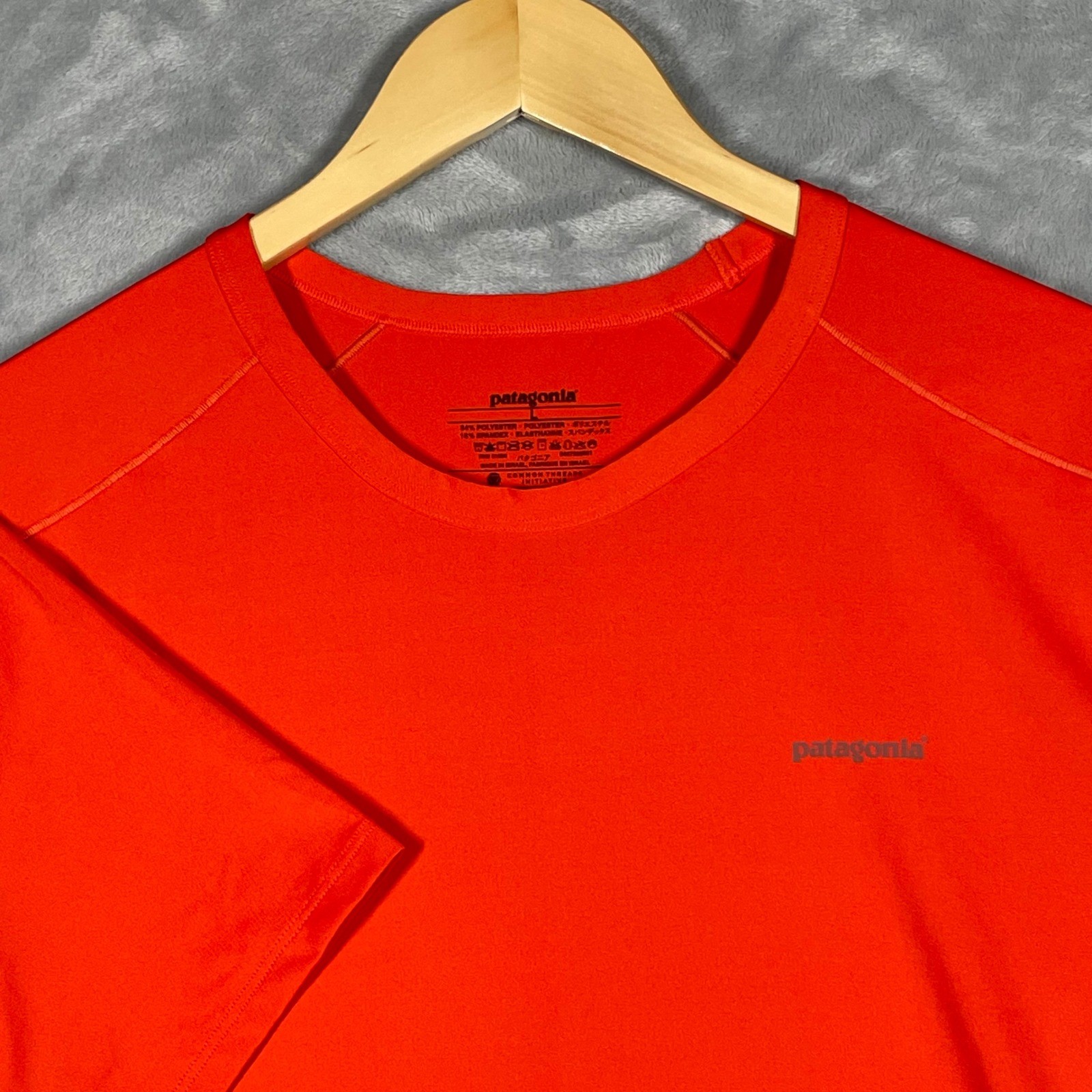 Patagonia Mens Capilene Daily T-Shirt Orange Short Sleeve Athletic 45600 Size L gallery
