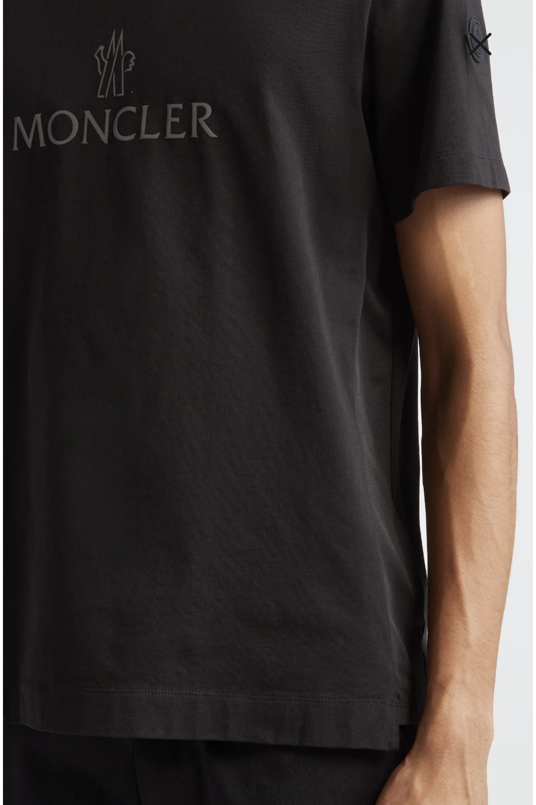 Moncler Logo Embellished T-ShirtIn Black XXL gallery