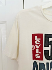 AUTHENTIC LEVI’S 501 Original Jeans T SHIRT Soft Loved Super Rare