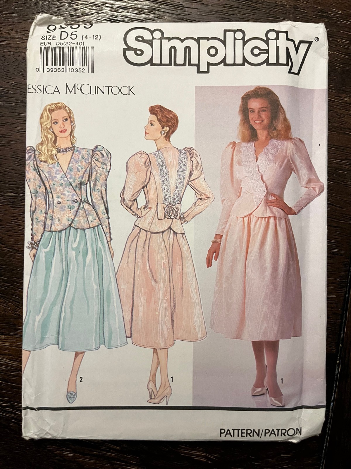 Simplicity 9859 UNCUT Sewing Pattern, Misses’ Two-Piece Dress, Size D5 (4-12)