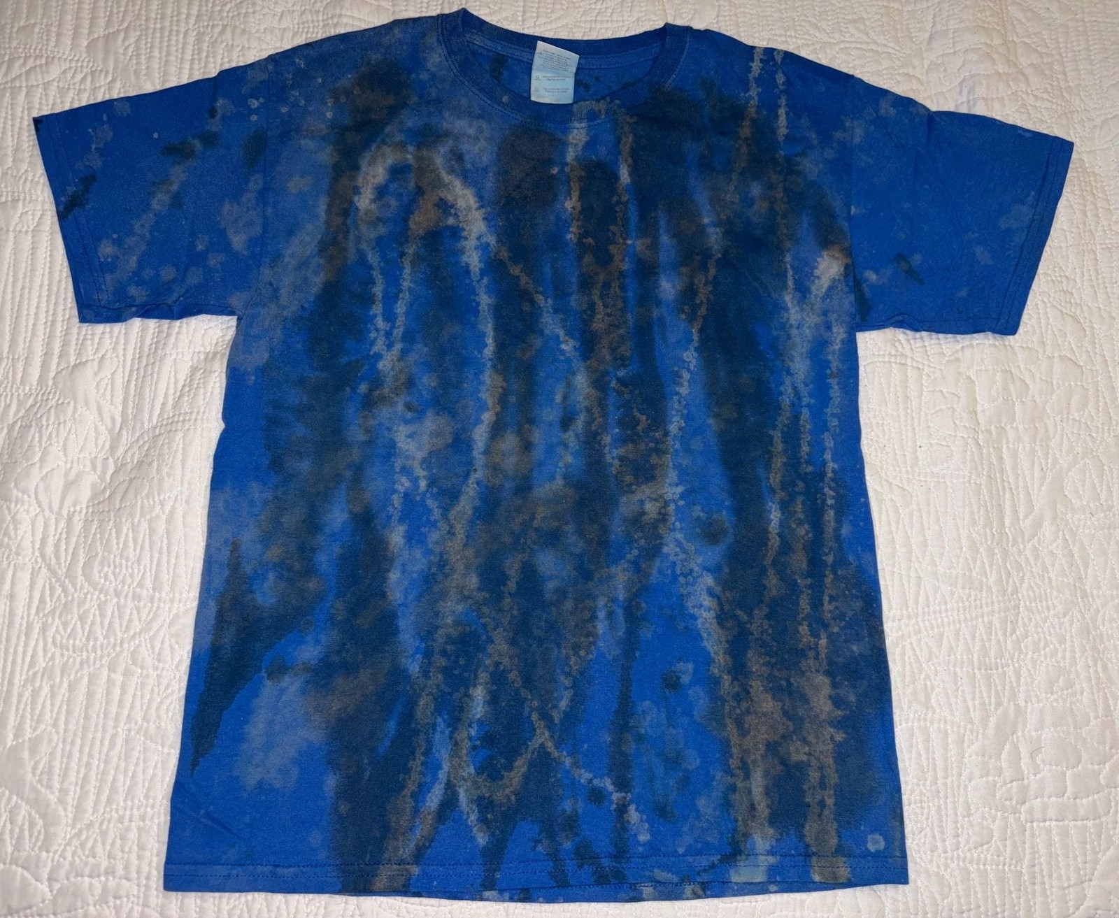 Gildan Ultra Cotton Blue Tie-Dye T-Shirt Size Large gallery
