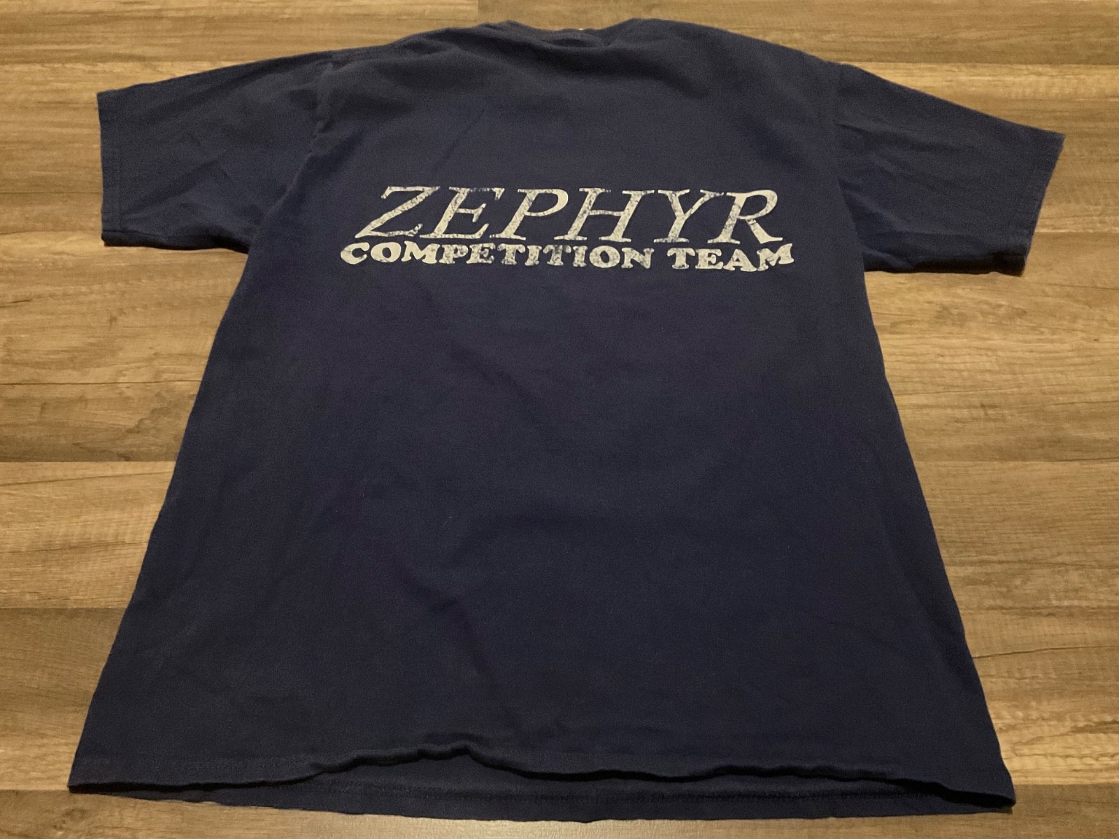 ZEPHYR COMPETITION TEAM GRAPHIC T-SHIRT ( MENS M ) DARK BLUE PREOWNED gallery