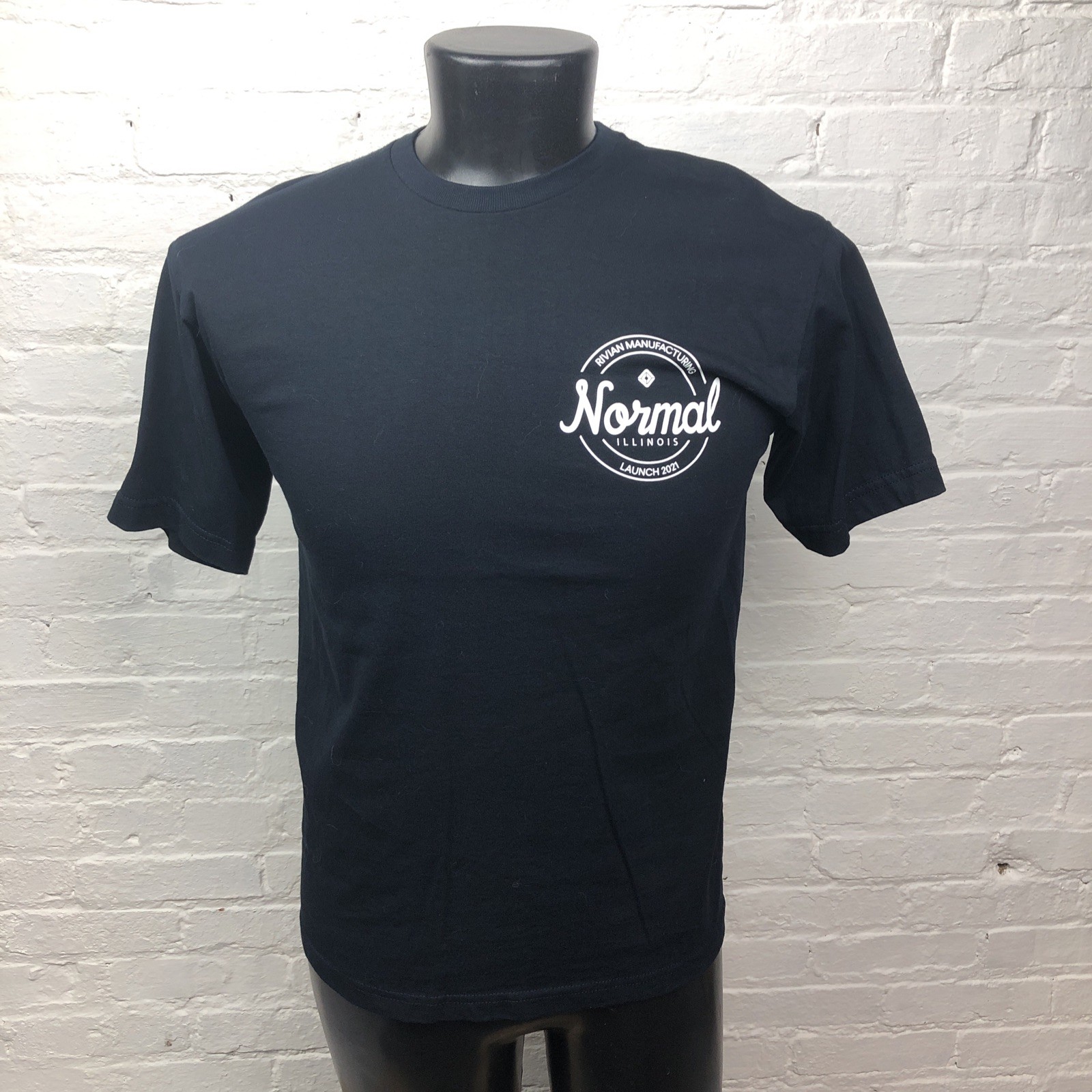 SIZE M RIVIAN Launch 2021 Normal IL Blue Unisex T-shirt Keep World Adventurous