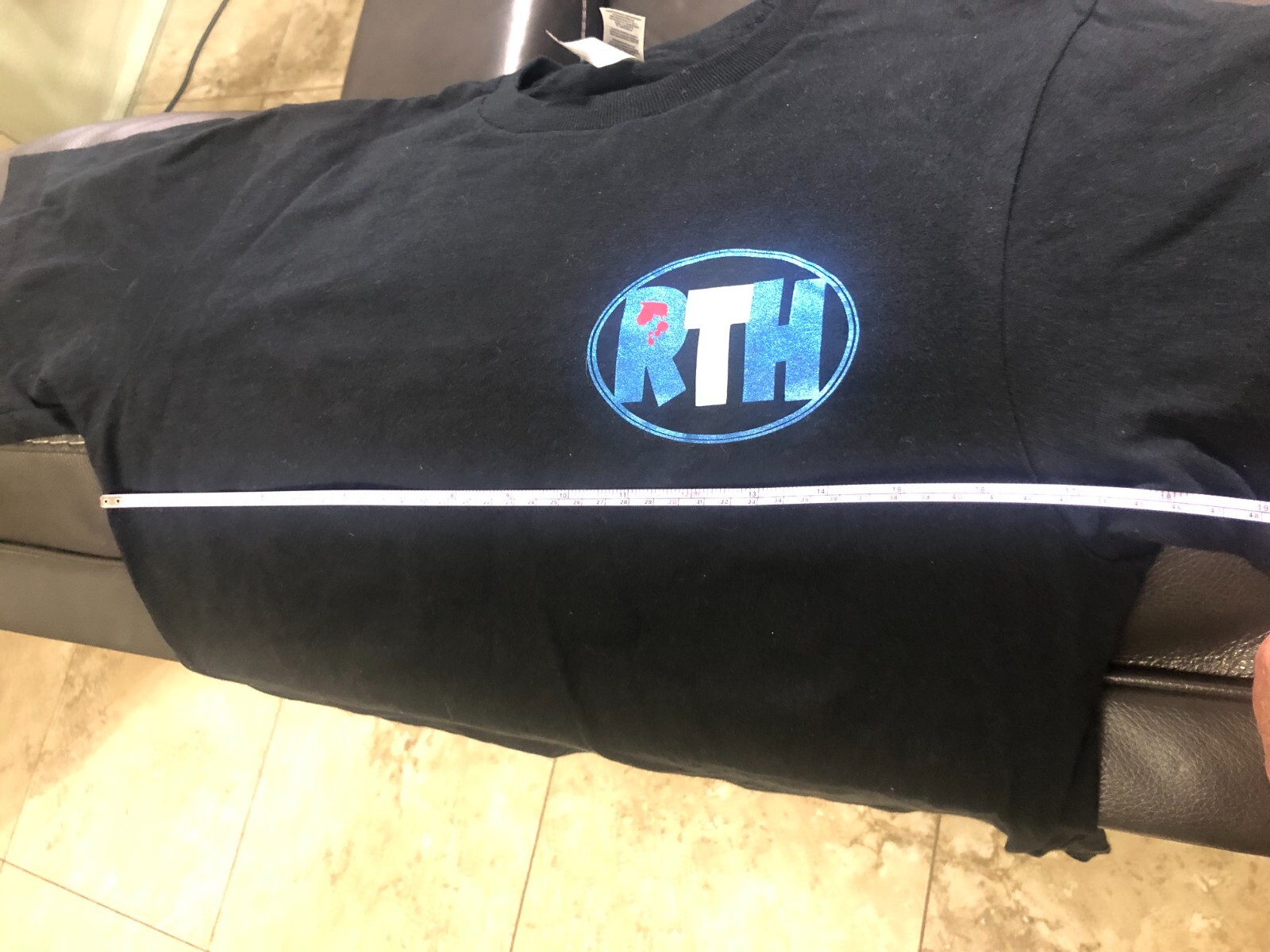 EASTER SPECIAL - "RESPECT THE HUSSLE" NWOT - Gildan Hammer Shirt Size S w/ship gallery