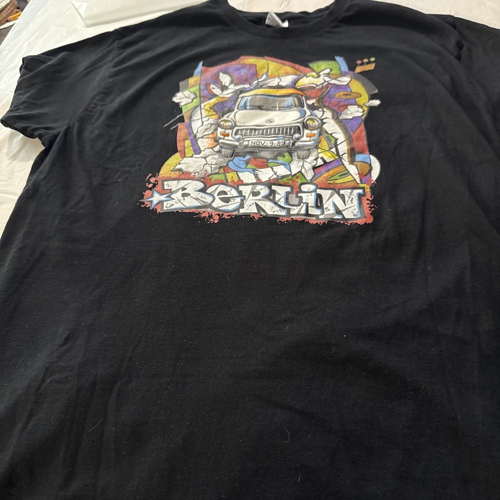 B&C Collection Berlin Graphic Shirt Black XXL VTG Style Wall Graffiti Art Tee