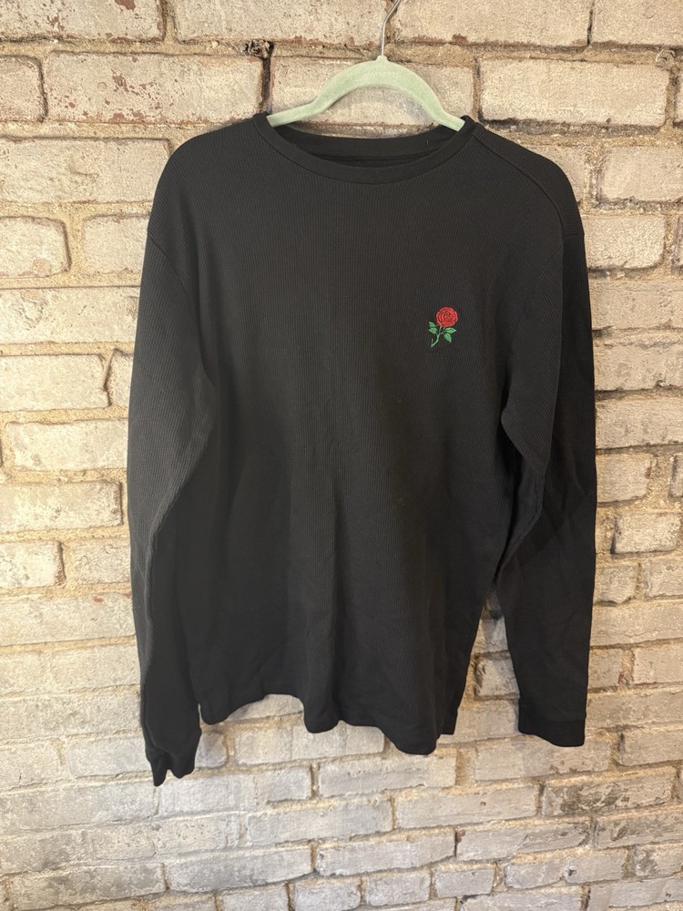 Eighty Eight Shirt Mens Large Long Sleeve Embroidered Red Rose Crew Neck Thermal