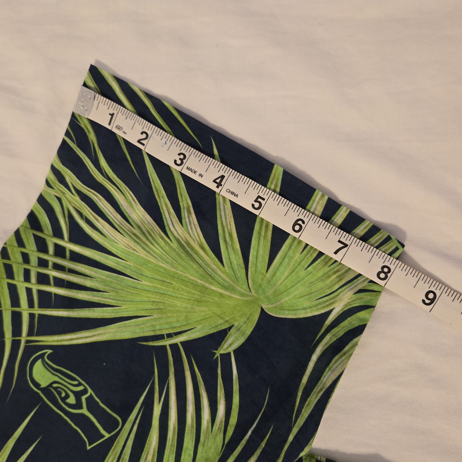 Seattle Seahawks Hawaiian Shirt Mens 3XL NFL Team Apparel Button Up Green gallery