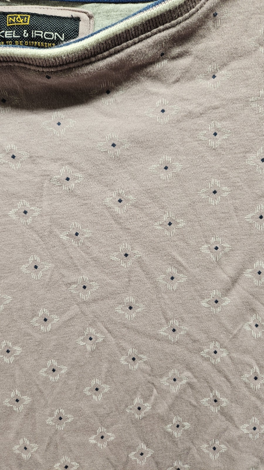 Mens Nickle And Iron Size Large Geometric Pattern T Shirt gallery