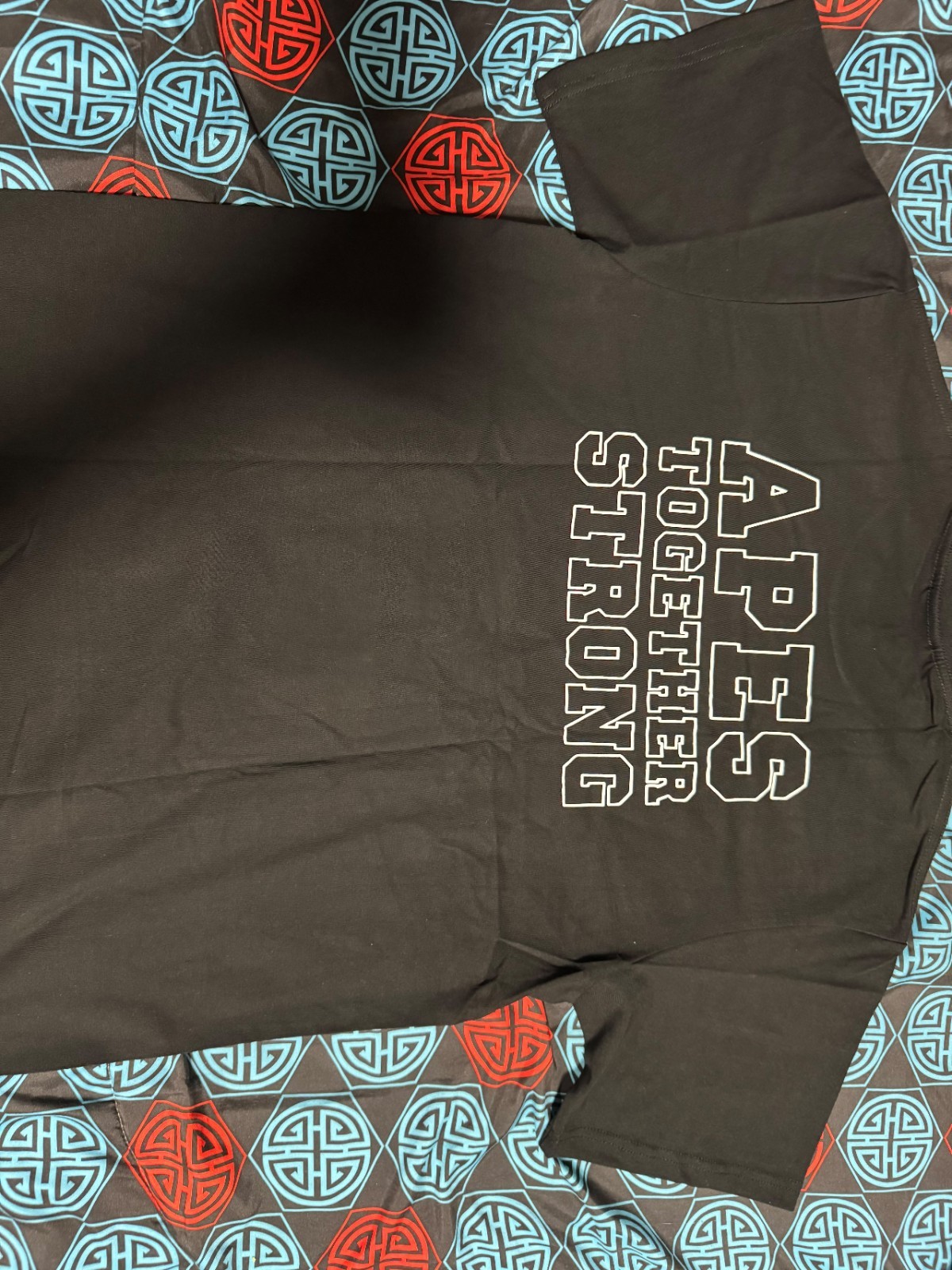 A Bathing Ape Men’s Black Short Sleeve Crew Neck Graphic Logo T-Shirt gallery