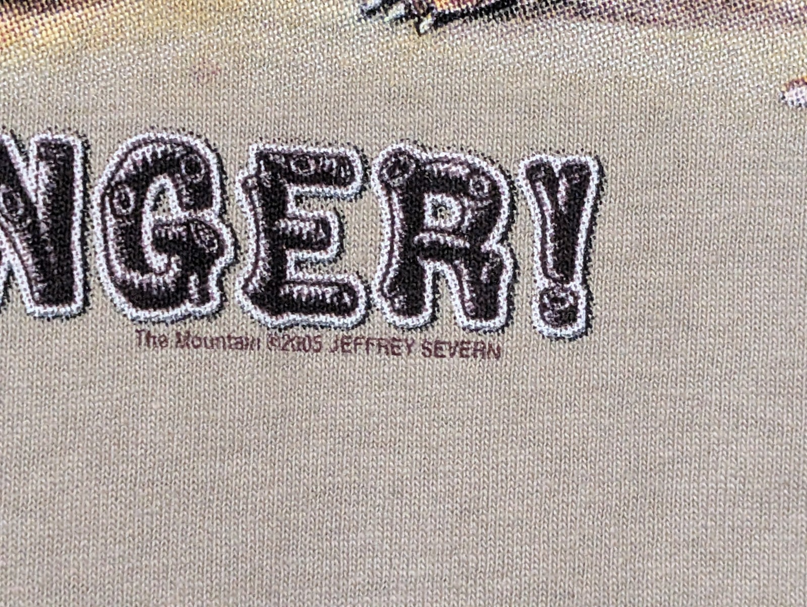 The Mountain Mens T-Shirt Vintage Beige Pull My Finger Leather Tag XL #5041 gallery