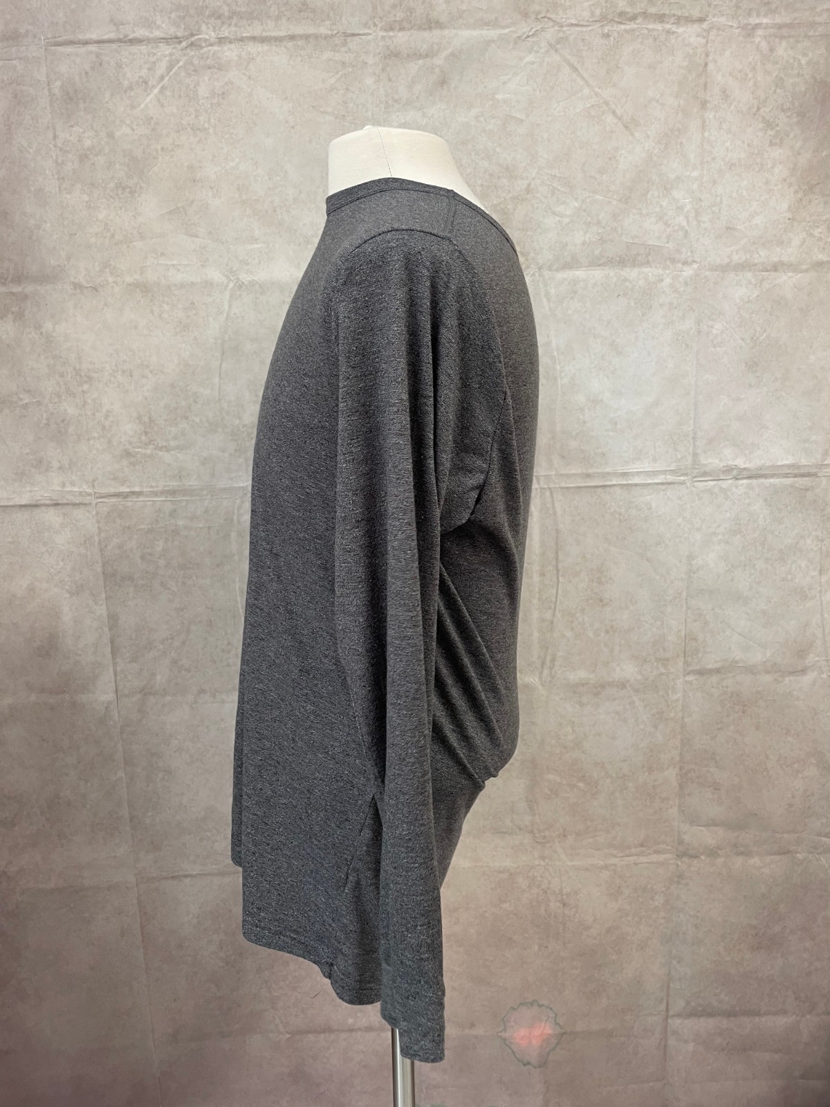32 Degrees Heat Men’s Long Sleeve Crew Neck Shirt Gray Size L gallery