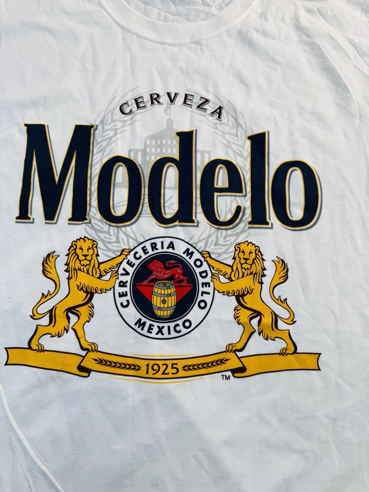 Modelo Mexican Beer T-Shirt Men’s Sz Large White Graphic Print BRAND NEW gallery
