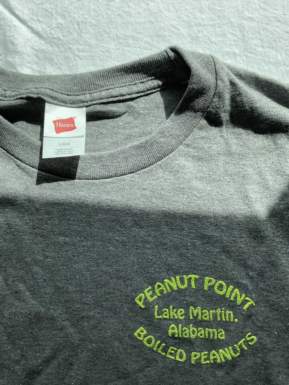 Hanes Peanut Point Lake Martin Alabama Logo Graphic Print Crew T-Shirt Men L/G gallery