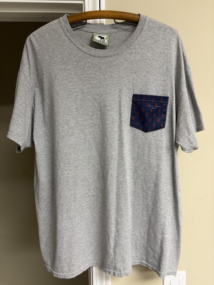 The Black Moose Lobster Front Pocket T-Shirt Bar Harbor Short Sleeve Grey Sz XL