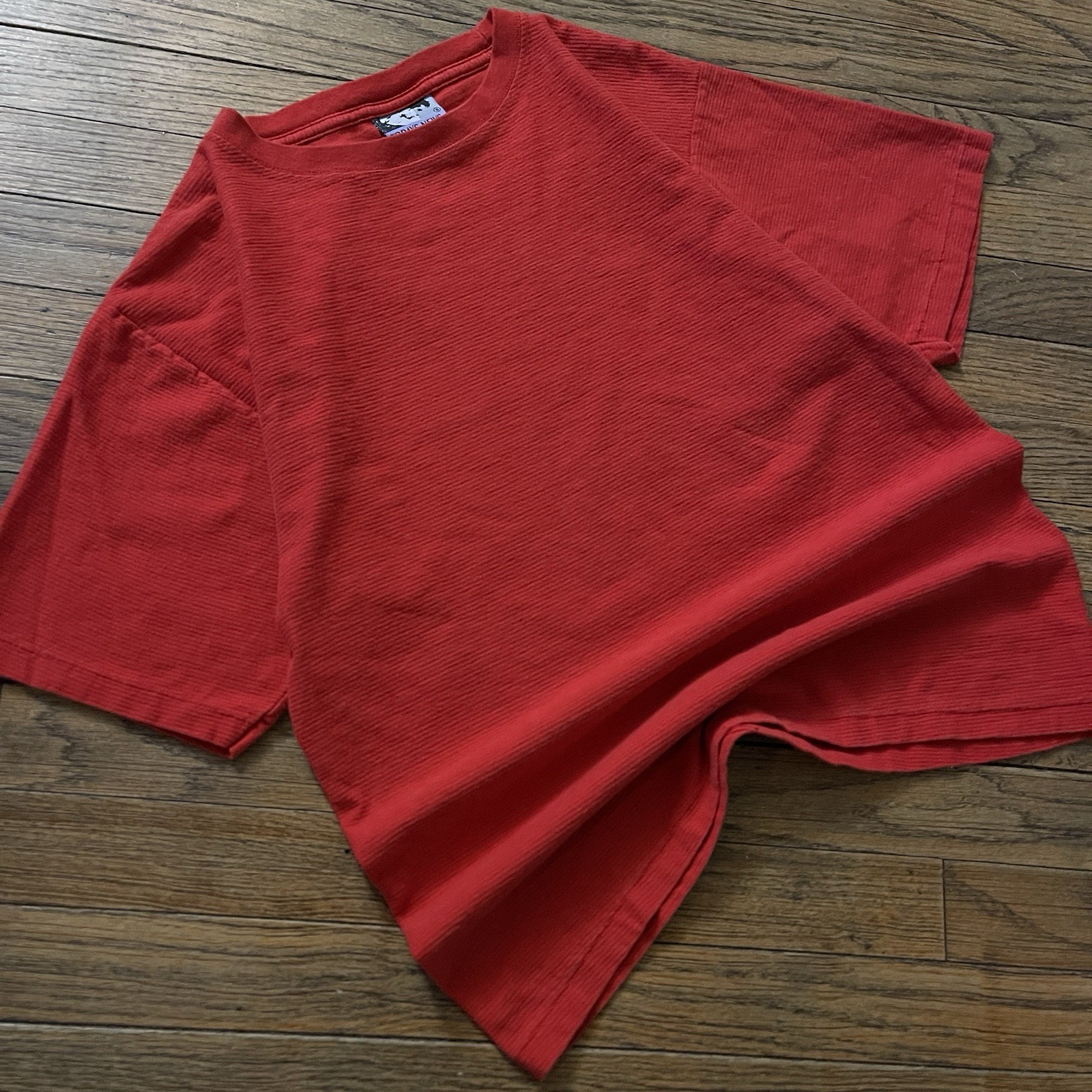 Vintage Today’s News Red Ribbed T-Shirt – Men’s Small – Single Stitch USA Made gallery
