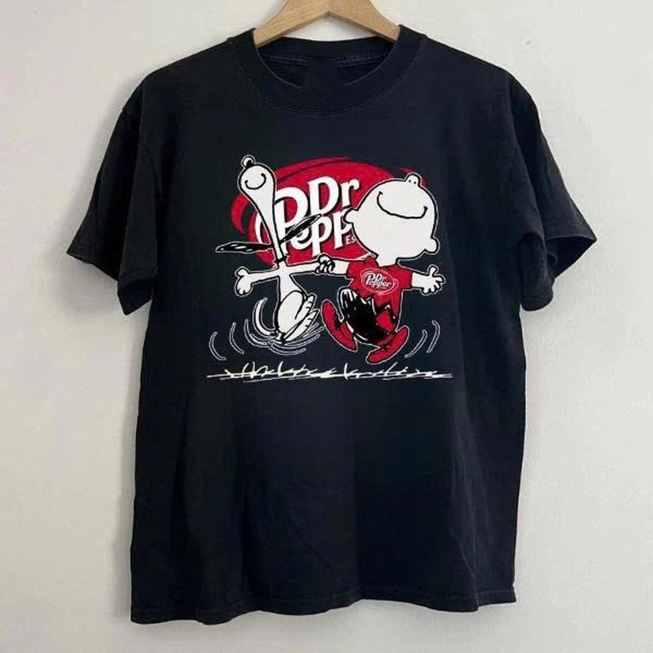 Dr Pepper x SN00PY Cartoon Funny T-Shirt S-4XL gallery