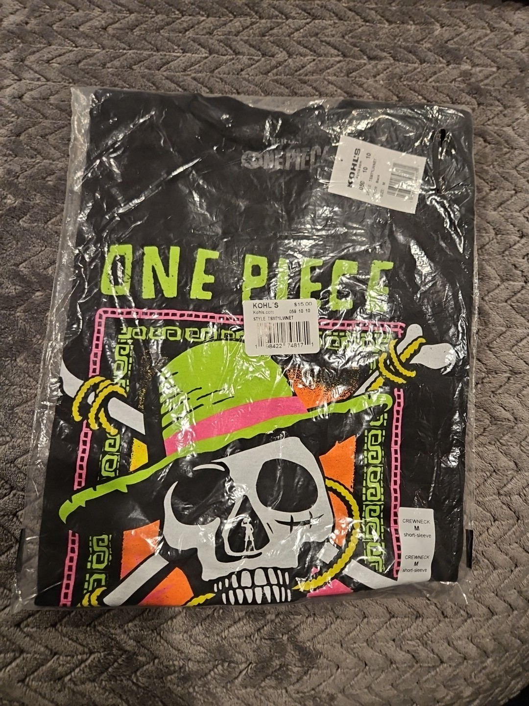 One Piece Netflix Short Sleeve Shirt NEW SEALED Adult Size Large Black Mens gallery