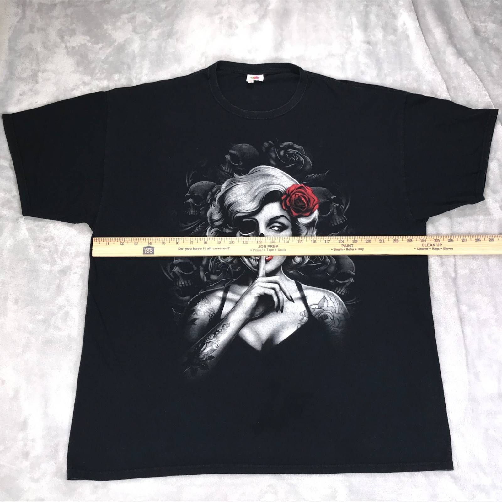 VTG Y2K Marilyn Monroe Tattoo Skulls Roses Grunge Gothic Horror (2XL) T-Shirt gallery