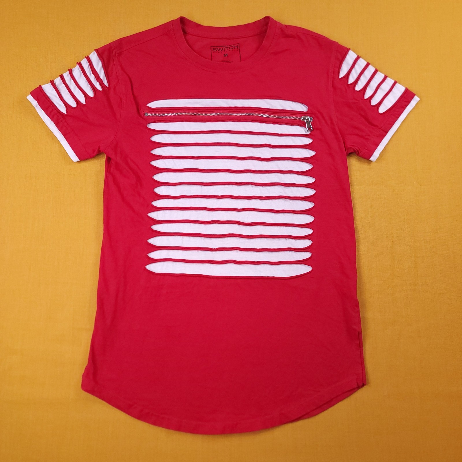 Switch Remarkable Men’s Medium Razor Cut Zipper Short Sleeve Shirt Red White