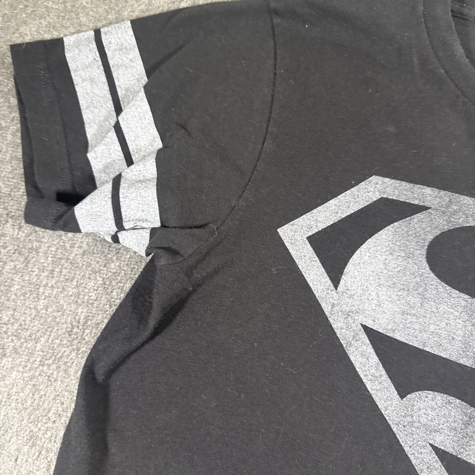 SUPERMAN ORIGINAL LOGO Men’s T SHIRT BLACK TEE OFFICIAL ITEM Small gallery