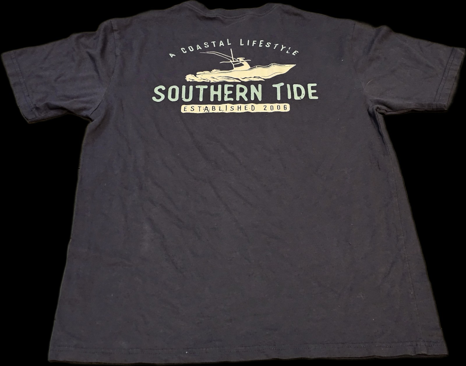 Southern Tide Coastal Lifestyle Fishing Boat Graphic T-Shirt Men’s Small Navy gallery