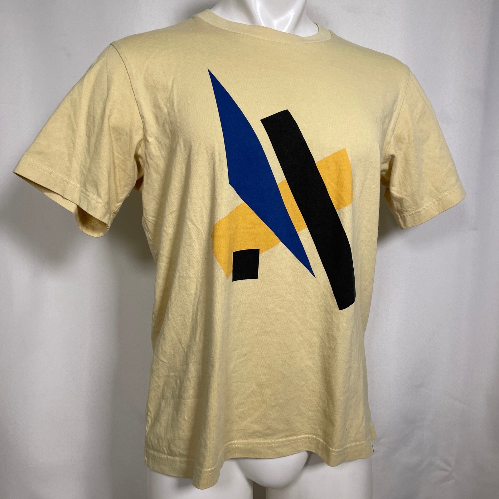 Uniqlo UT MoMA Liubov Popova Abstract Art Yellow T-Shirt Men's LARGE gallery