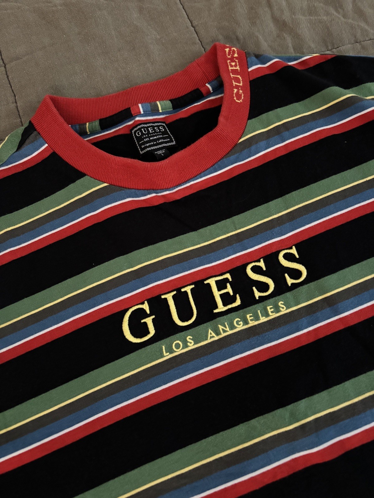 Guess Tee Logo Vintage 90s T-Shirt Large Y2K Hip Hop Streetwear Rap Tee gallery