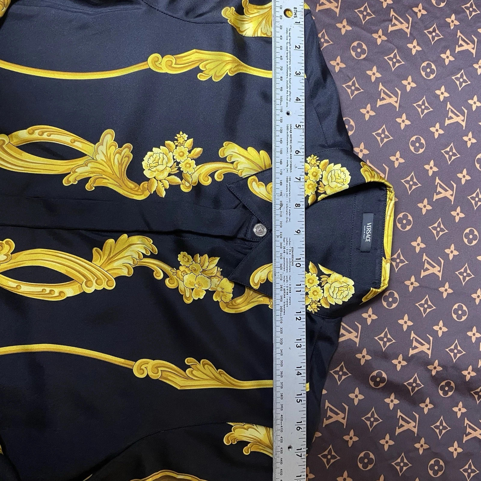 Versace Medusa Cameo silk shirt Size 42-EU NWT Formal Make A Statement gallery